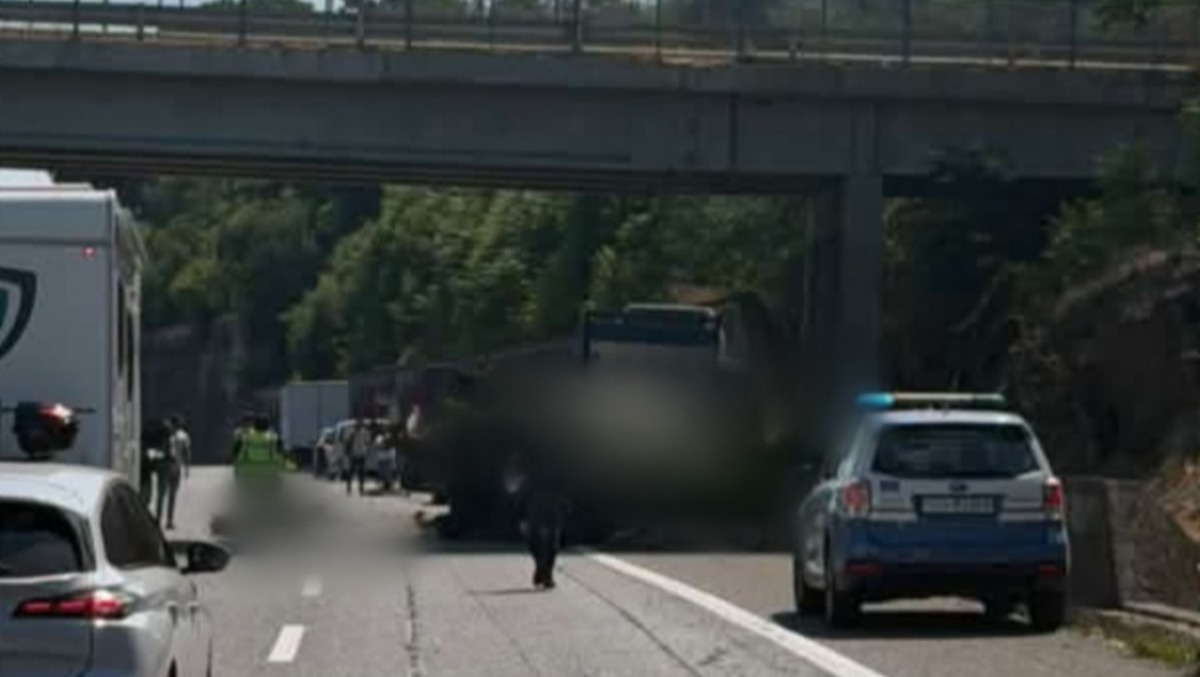 🔴 ULTIM’ORA. A18 nel caos: grave incidente, forse mortale, tra Giardini e Giarre. Camion in fiamme a San Gregorio - FOTO A18 e A20 le Autostrade siciliane della VERGOGNA