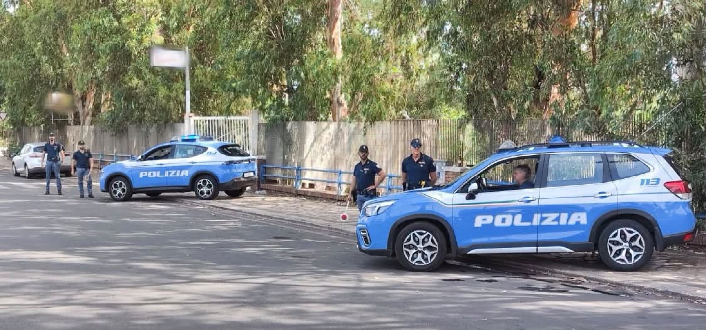 Catania, ruba gasolio dal pullman dei turisti e scappa: inseguito e arrestato dalla Polizia - 