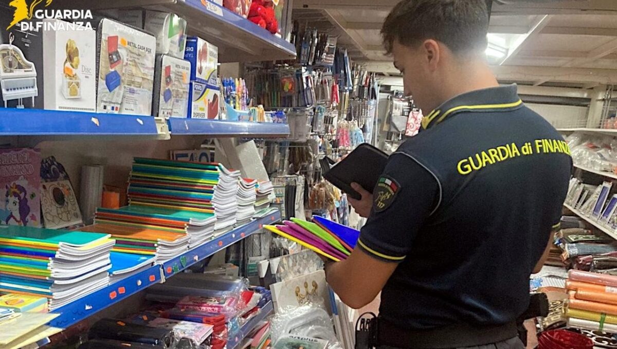 BRONTE – Maxi sequestro, oltre 24mila prodotti scolastici non conformi: multe fino a 25mila euro - 