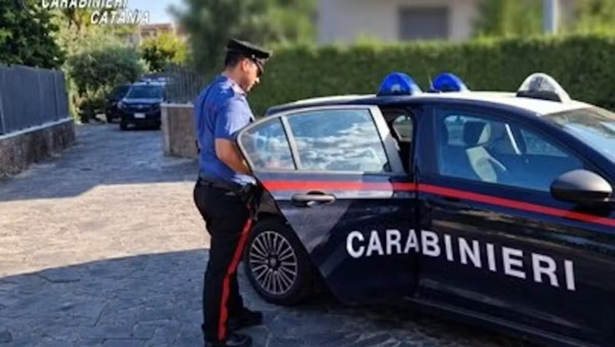 Misterbianco, lite tra vicini finisce nel sangue: 56enne colpito con un taglierino - 