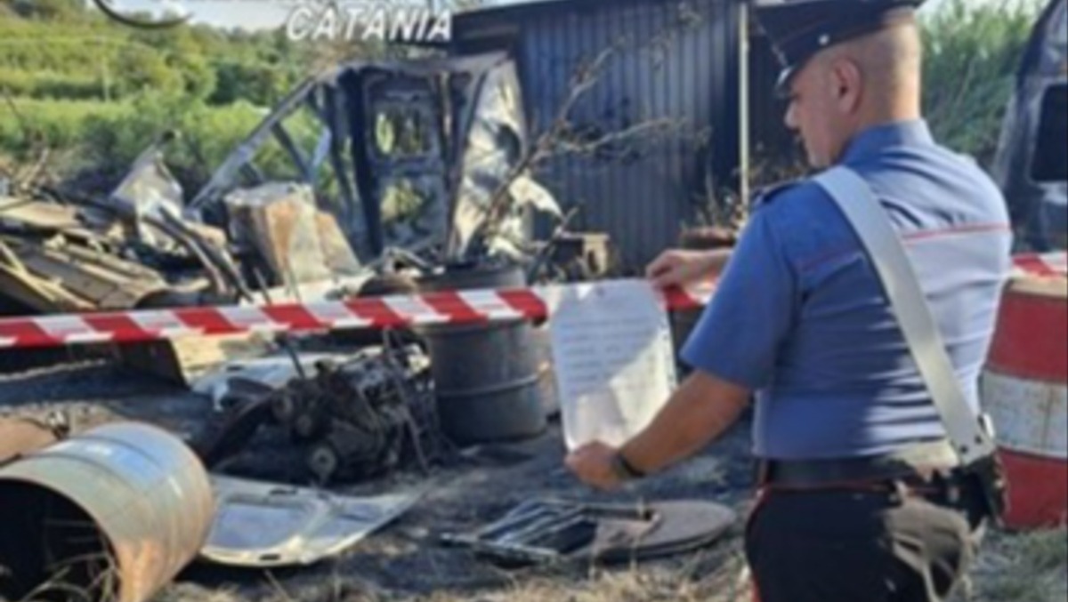Grammichele, area di 1.600 metri quadrati trasformata in discarica: scatta il sequestro - 
