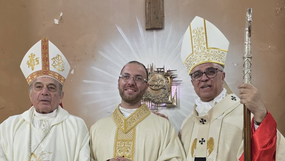 Paternò, don Andrea Pellegrino nuovo parroco di San Giovanni Bosco: l’abbraccio della comunità - Pagina Arcidiocesi di Catania
