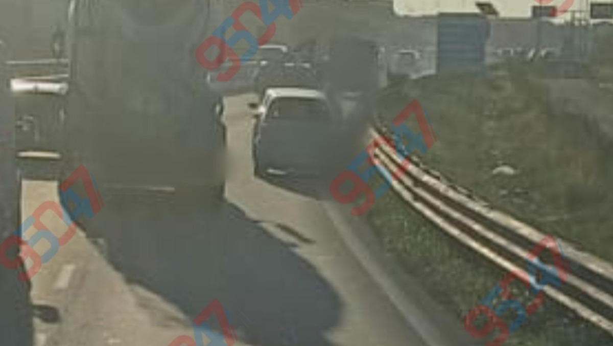 SS121, auto in avaria vicino allo svincolo di Piano Tavola: traffico rallentato verso Catania - 