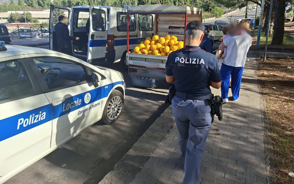 Paternò, controlli sugli ambulanti: sequestrati oltre 500 chili di frutta e verdura - 