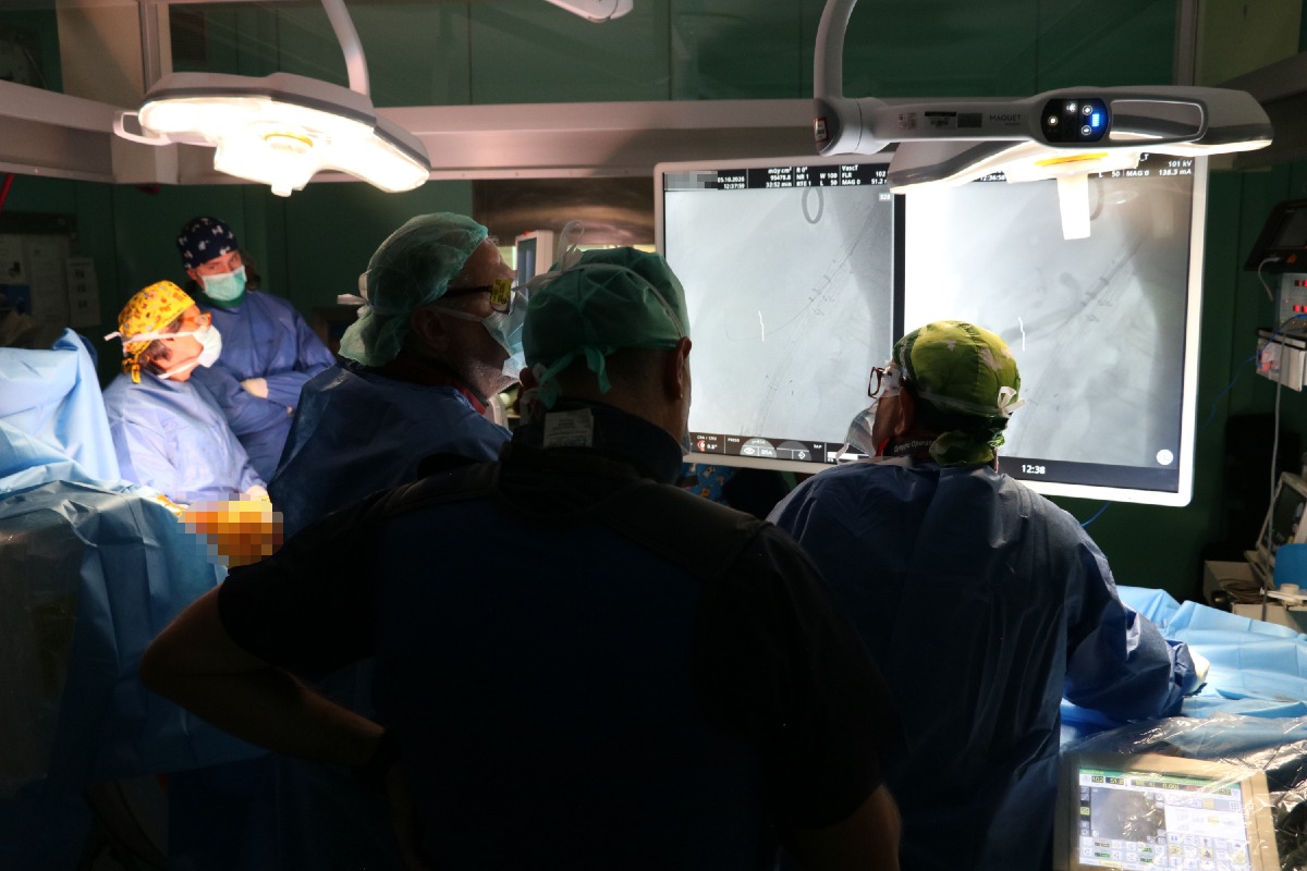Catania, al Cannizzaro arriva il primo angiografo robotizzato con IA del Centro-Sud Italia - 