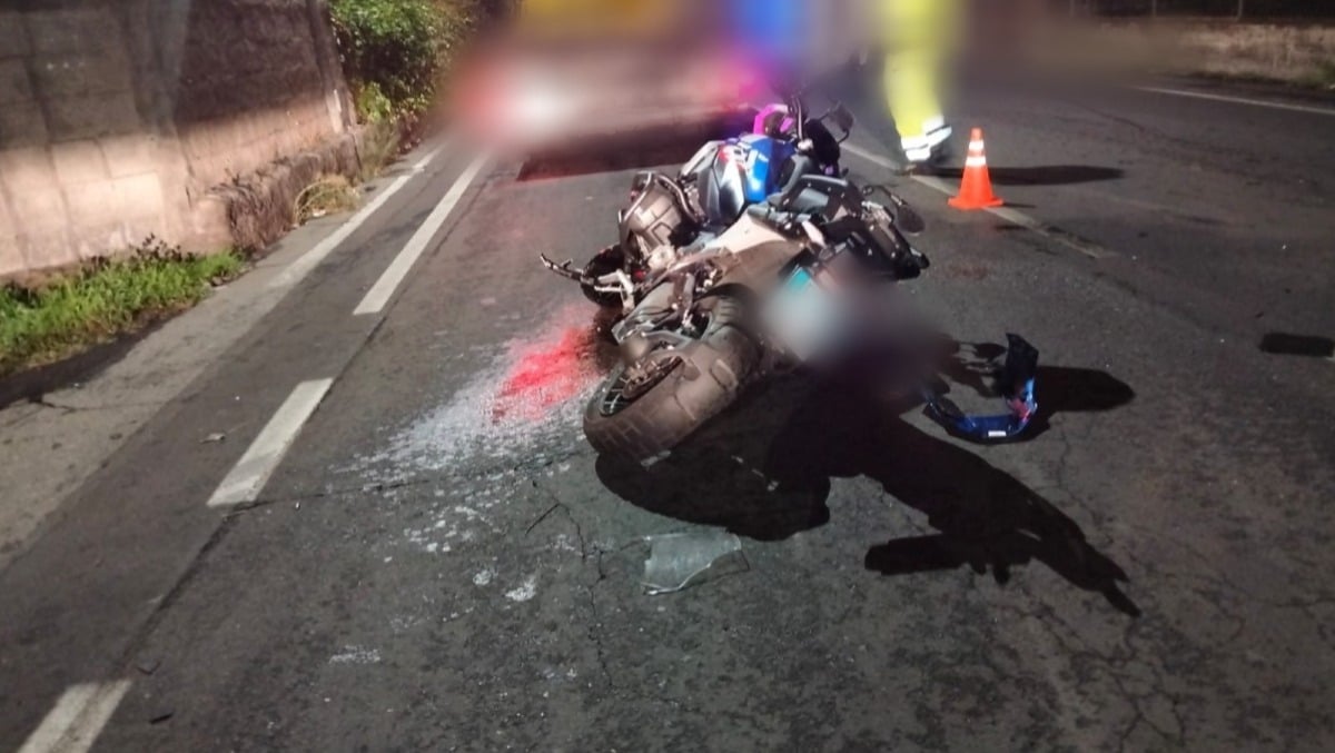 Mascalucia, scontro tra moto BMW e auto in via Roma: motociclista ferito - 