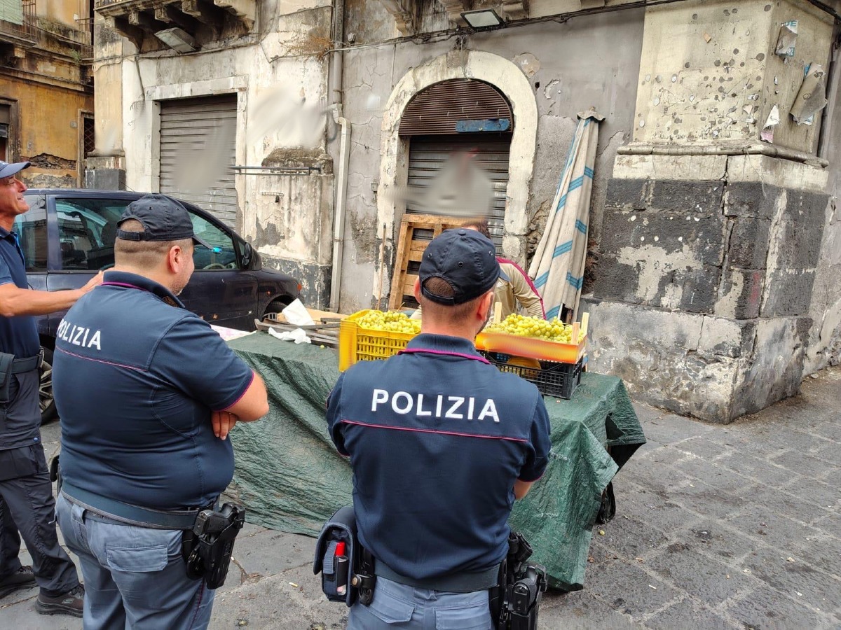 Catania, bar chiuso, sequestrati 600 kg di alimenti e multe per 13mila euro - 