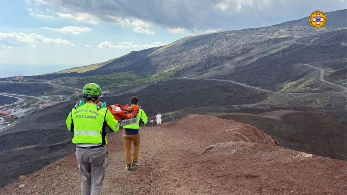 Tragedia sull’Etna, turista canadese di 79 anni muore ai Crateri Silvestri - 