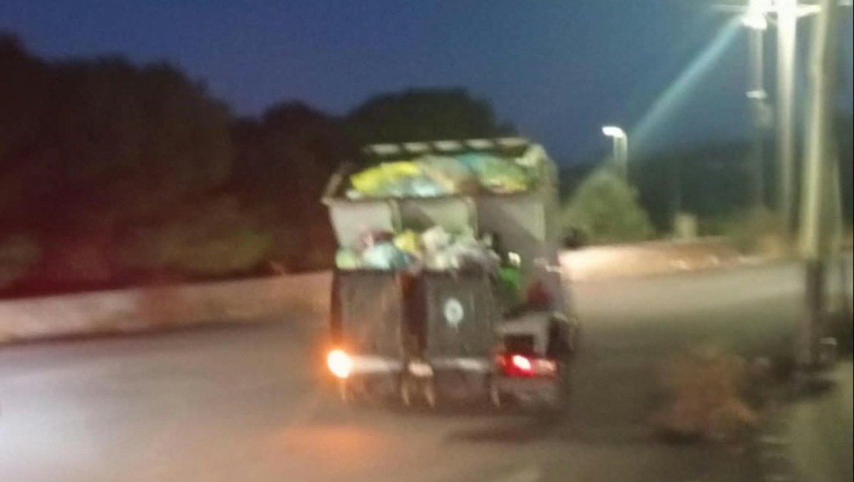 Paternò, segnalazione sui cassonetti trasportati sui furgoni: cittadini chiedono chiarezza - 