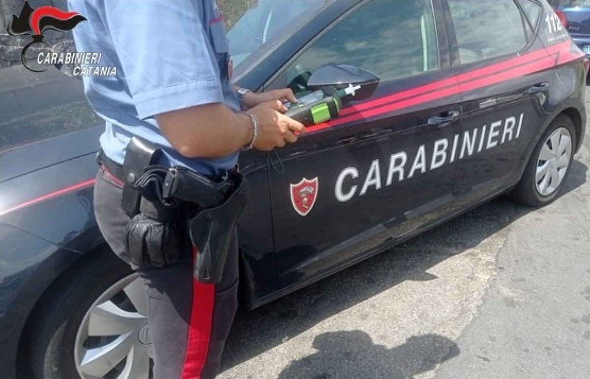 Si schianta con l’auto e aggredisce i Carabinieri: arrestato 25enne americano - 