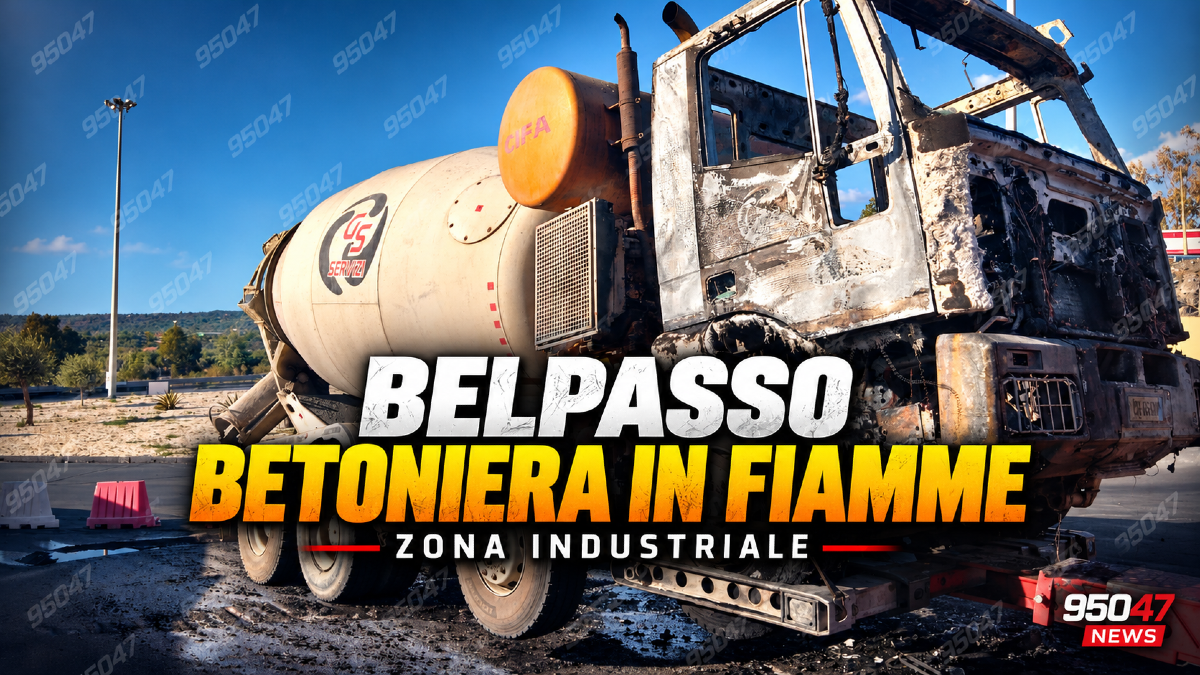 Belpasso, betoniera in fiamme nella zona industriale: cabina completamente distrutta - 