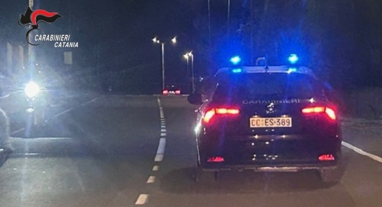 Catania, in scooter con la giacca da rider e dosi di droga: arrestato un 44enne - 
